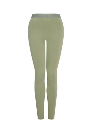 Olijfgroene leggings van een zacht, rekbaar materiaal met een contrasterende, gladde grijze tailleband. Het is een lichaamsgetailleerde pasvorm zonder zichtbare naden.