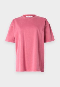 Unselected, rose wine