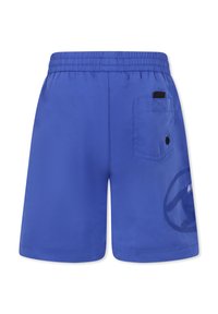 Pantaloni da bagno blu con vita elastica, tasca laterale e una stampa logo sottile sul lato sinistro. Tessuto morbido e leggero.