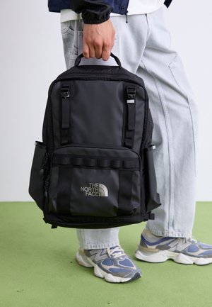 BASE CAMP DAYPACK UNISEX - Rucksack - black/asphalt grey/smoked pearl