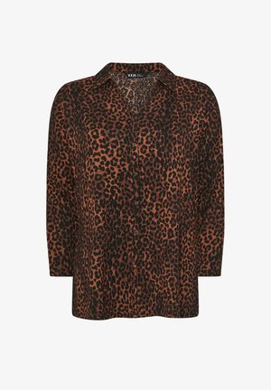 Blusa con stampa leopardata, colletto, chiusura con bottoni e maniche a tre quarti. Presenta un tessuto texture in tonalità di marrone e nero.