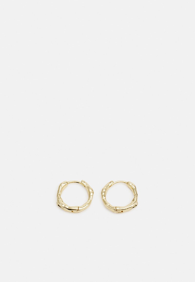 Pilgrim - EDDY SHAPED SMALL HOOPS - Uhani - gold-coloured, Povečajte