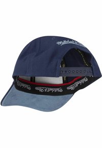 Casquette de baseball bleu marine avec un visière courbée, présentant des accents bleu clair, une fermeture snapback ajustable et des détails de logo à l'intérieur.