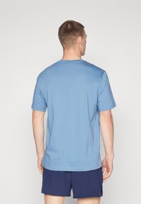 Champion ICONS CREWNECK WITH LARGE LOGO - T-Shirt print - blue