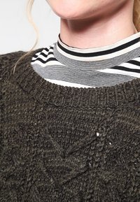 Vero Moda Pullover - dark grey