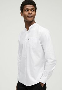 BUTTON DOWN OXFORD FIT - REGULAR FIT - Pluus - white grandad collar