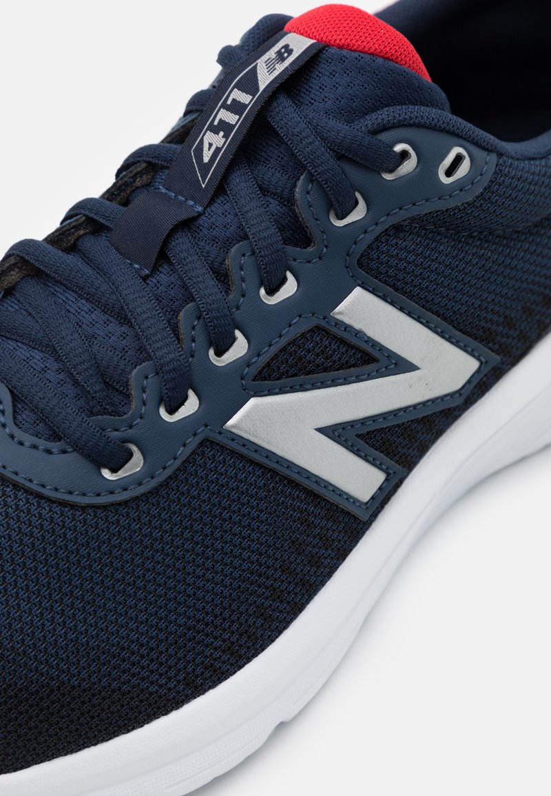 new balance 411 v2