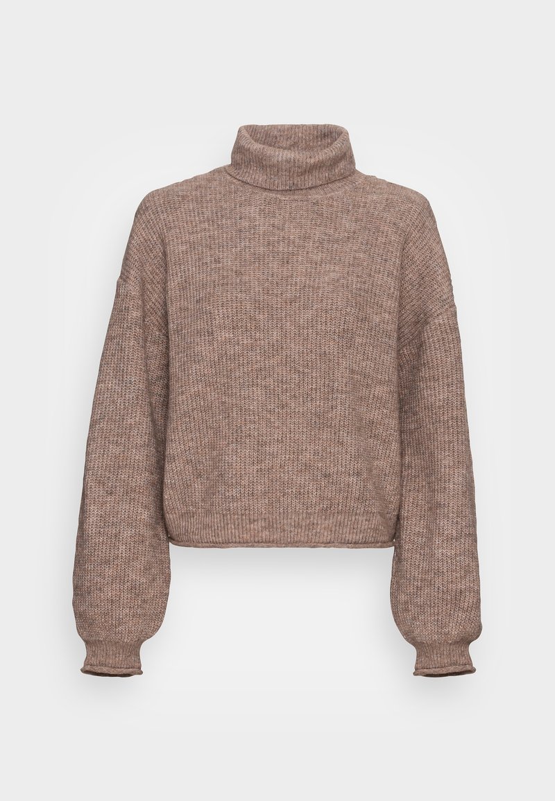Pull en maille marron à col roulé avec manches longues et poignets et ourlet côtelés, présenté sur un fond clair uni.