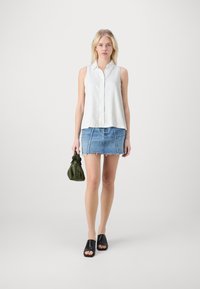 GAP CROP - Gombos blúz - optic white