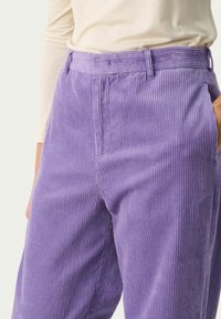 Part Two CLARISSE - Broek - chalk violet