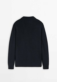 Pull en maille bleu marine à manches longues, poignets et col côtelés, présenté de dos sur un fond blanc uni.