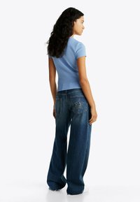 Tommy Jeans ESSENTIAL - Camiseta básica - blue