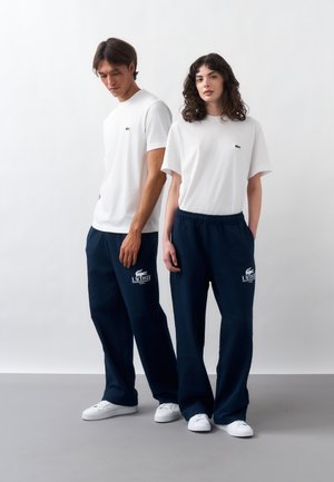 Lacoste, UNISEX T-SHIRT - Trükipildiga T-särk - white