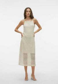 Vero Moda Robe de jour - birch