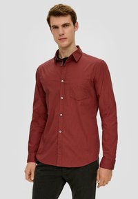 s.Oliver STRETCH - Camicia - rot
