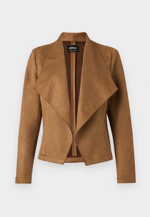 Pruun suede jope, millel on kattega esiosa, pikad varrukad ja kohandatud lõige. Sellel on lai krae ja puhas, avatud disain.