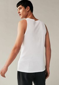 Next TWO PACK - Top - white ribbed