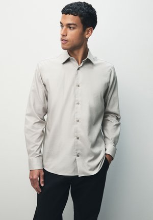 REGULAR FIT - Krekls - neutral monogram