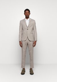 Isaac Dewhirst THE WEDDING SUIT SET - Fato - brown