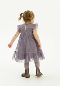 The New Siblings Freizeitkleid - gray ridge aop