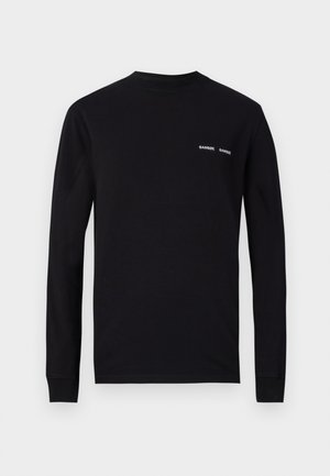 T-shirt nera a maniche lunghe in cotone, con collo rotondo e stampe bianche del logo "SAMSØE" su lato sinistro del petto.