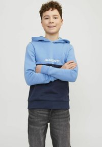 Jack & Jones Junior COLOUR BLOCKING  - Mikina s kapucňou - pacific coast