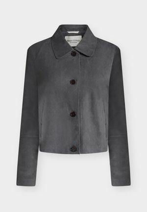 Σκούρο γκρι σουέντ μπουφάν με μυτερό γιακά, τέσσερα μαύρα κουμπιά μπροστά και μακριά μανίκια.