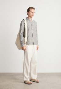 Les Deux KRISTIAN SHIRT - Srajca - dark navy/ivory