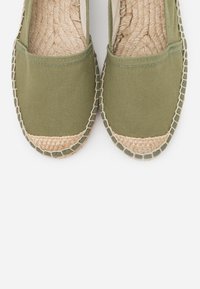 Even&Odd Espadrilles - khaki