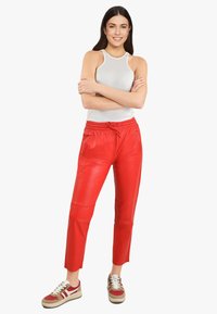 Oakwood GIFT - Leren broek - red