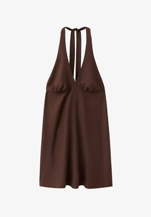 Vestido marrón con cuello halter y escote pronunciado en V, con cierre de lazo en la parte trasera, con busto ajustado y falda suelta.
