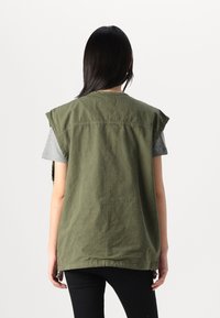 American Vintage RYGYBAY - Strukirani kaput - kaki