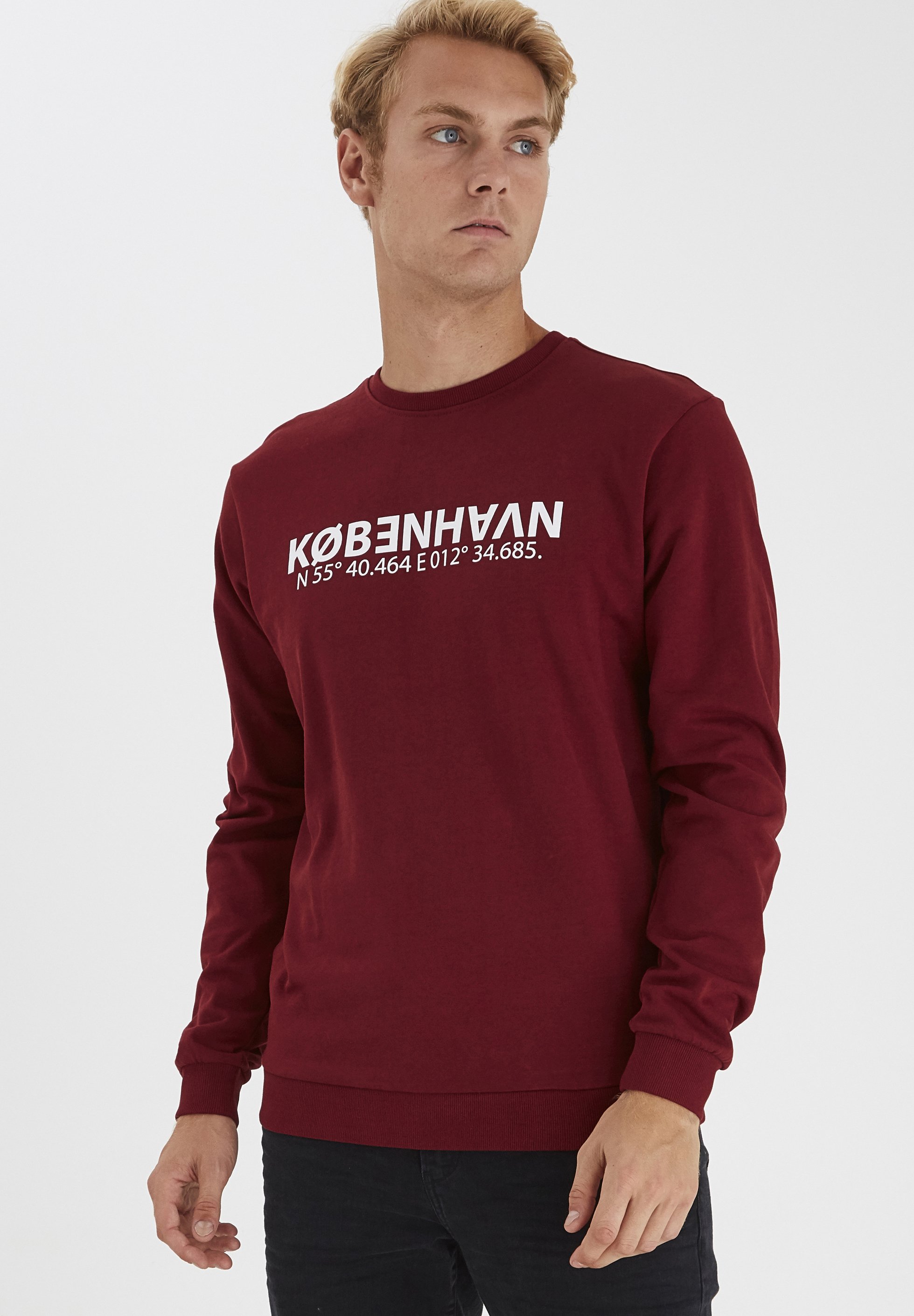 wine red sweatshirt
