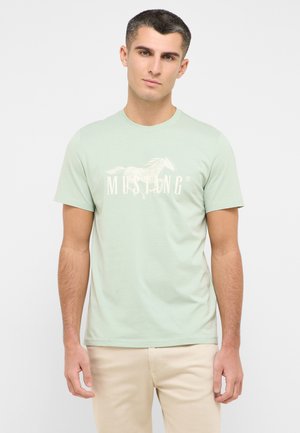 Mustang Print T-shirt - grün