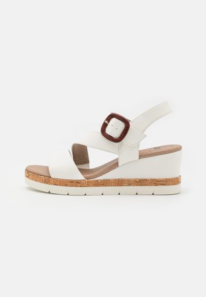 Jana Platform sandals - white