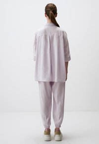 Jimmy Key LOOSE FIT THREE QUARTER SLEEVED SLIT - Camicia - lilac