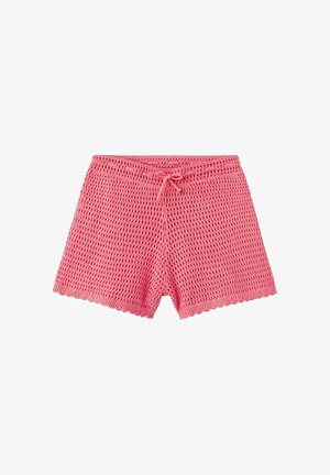 Różowe szydełkowane szorty z falowanymi krawędziami i sznurkiem do wiązania w talii, prezentowane na białym tle.