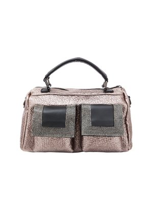 Borsa rosa dorato metallizzato con dettagli neri, dotata di due tasche frontali con pannelli testurizzati neri e un manico liscio.