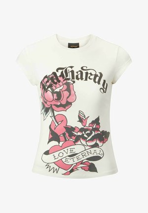 Biała koszulka bawełniana z krótkim rękawem, z wyraźnym czarnym napisem i różowym kwiatowym wzorem. Zawiera baner z napisem "MIŁOŚĆ WIECZNA".