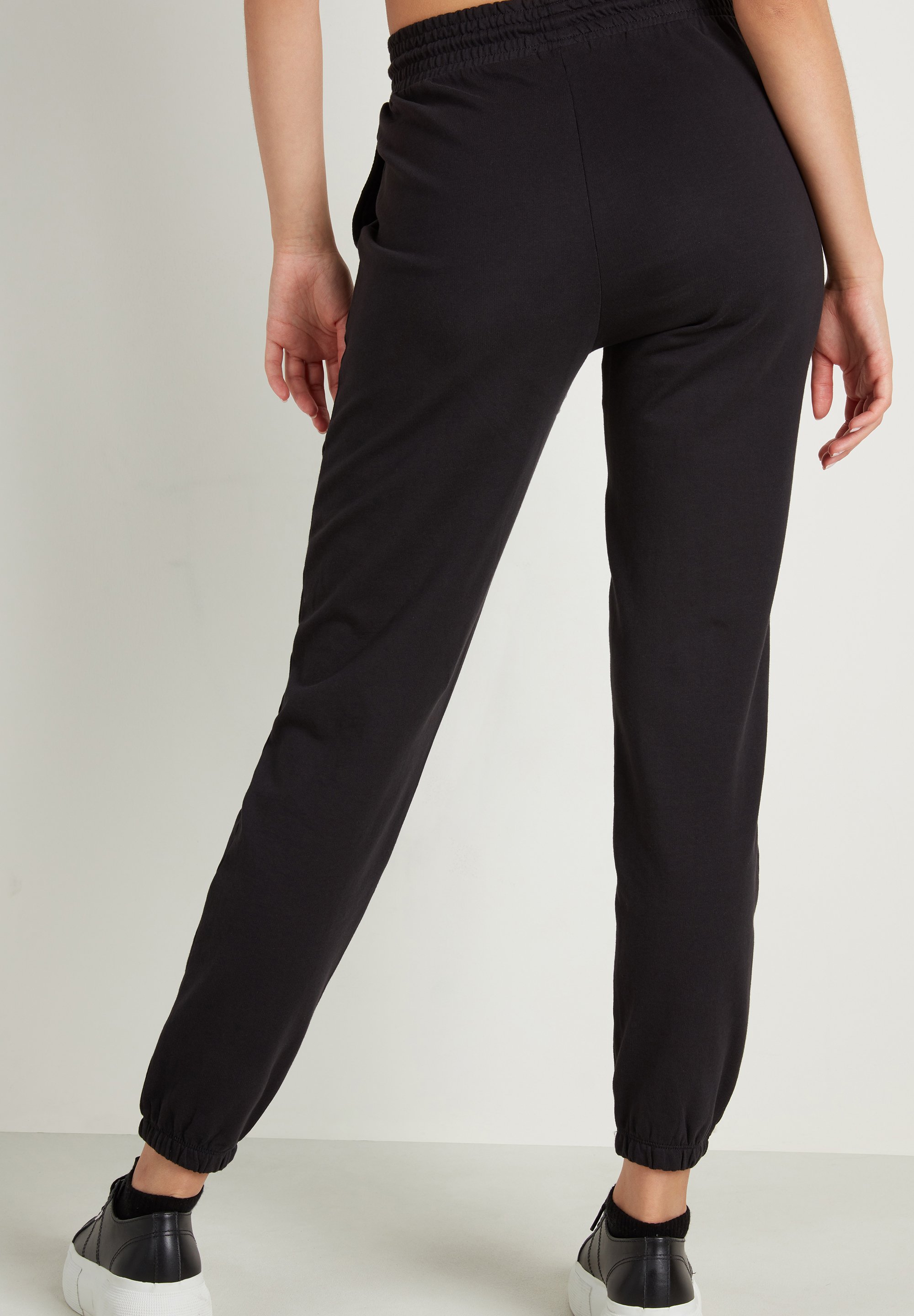 Damen MIT PASPELTASCHEN UND TUNNELZUG - Jogginghose Damen MIT PASPELTASCHEN UND TUNNELZUG - Jogginghose