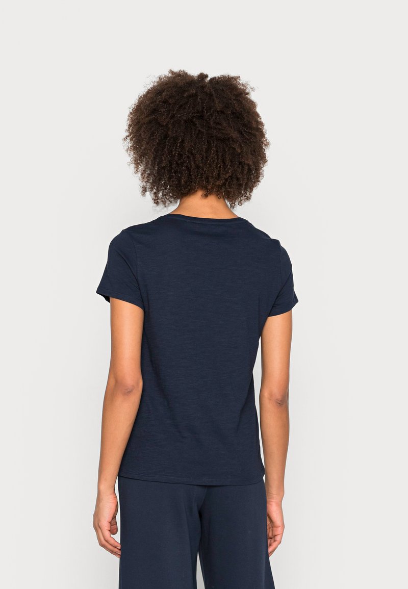Damen T-Shirts | TOM TAILOR DENIM RELAXED TEE T-Shirt print white blue/weiß - AU72553 Damen T-Shirts | TOM TAILOR DENIM RELAXED TEE T-Shirt print white blue/weiß - AU72553