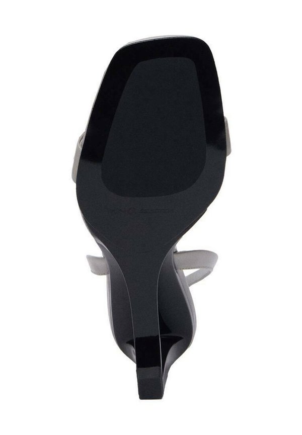 MET - High heeled sandals4