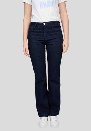 Jeans taille haute bleu foncé, avec une coupe droite, en denim, dotés d'une fermeture à bouton sur le devant et d'un style à cinq poches.