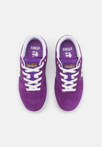 Etnies LITTLE KIDS WINDROW UNISEX - Sportbačiai - purple/white