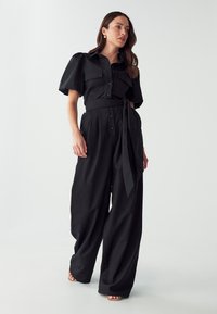 WILLA SKYLAH JUMPSUIT - Kombinezons - black