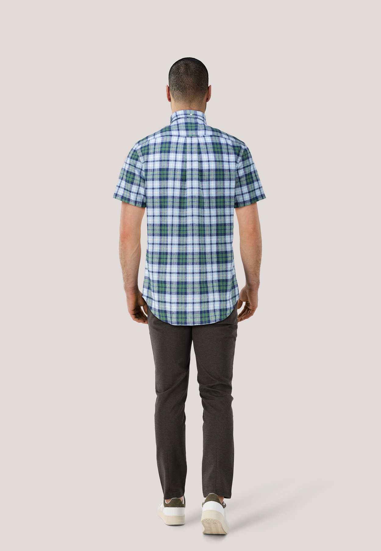 REGULAR FIT