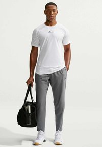No seleccionado, smoke grey black