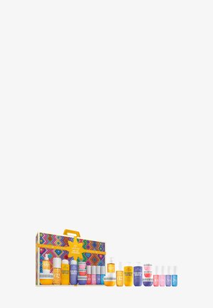 BODY CARE EXTRAVAGANZA GIFT SET - Bath and body set