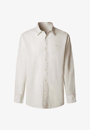 Bílá košile s dlouhým rukávem, knoflíková, s límečkem a jemně vyšitým logem na levé straně hrudi.