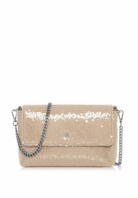 Beżowa kopertówka z cekinami, z srebrnym łańcuszkiem i klapą. Posiada gładką teksturę i subtelny połysk od cekinów.